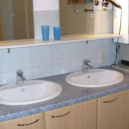 Golf & Ski Lesak Apartment Zell am See