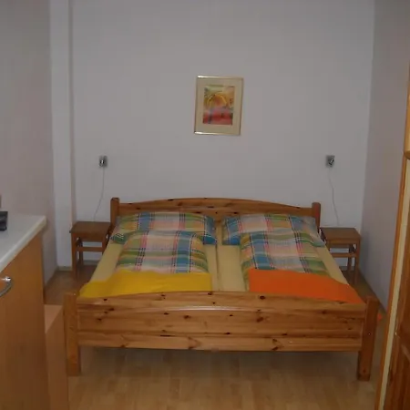 Golf & Ski Lesak Apartment *